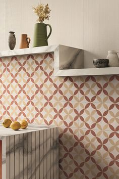 #70style #70sinteriordesign #70sinteriordesignideas #70sinteriors #interiordesigntrends Overlapping Circles, Floor Edging, Patterned Floor Tiles, Playful Style, Hexagon Tiles, Porcelain Floor Tiles