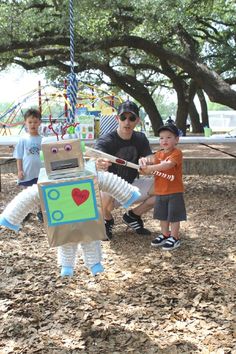 Robot Birthday Party: Celebrating 5 Years! - Life Anchored Space Robot Birthday Party, Robot Birthday Party Food Ideas, Robot Party Games, Robot Birthday Theme, Robot Birthday Party Ideas, Robot Party Ideas, Robot Themed Birthday Party