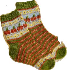 Handmade Green Winter Socks, Handmade Green Socks For Winter, Casual Handmade Green Socks, Comfortable Knitted Socks For Fall, Hand Knitted Yarn Socks Casual Style, Comfortable Handmade Green Socks, Casual Green Knitted Socks, Cozy Multicolor Knitted Socks, Pumpkin Socks