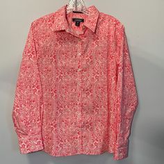 Lands End No Iron Supima Crimson Dawn Rose Paisley Long Sleeve Shirt Size 12p 100% Cotton Logo Buttons Double Buttons Cuffs Extra Buttons Attached Inside Machine Wash. Measurements Are Approximate, Laid Flat, Unstretched: Chest (Under Arm To Under Arm) 21" Across Waist: 20.5" Across Sleeve Length 23" Length: 25.5" Back (Shoulder Blade Seam To Shoulder Blade Seam) 16" Across 0788 Classic Summer Tops With Paisley Print, Classic Paisley Print Summer Tops, Classic Patterned Top With Paisley Print, Classic Patterned Tops With Paisley Print, Classic Paisley Print Patterned Tops, Red Paisley Print Cotton Top, Classic Paisley Print Shirt For Spring, Classic Cotton Tops With Paisley Print, Classic Cotton Paisley Print Tops