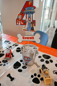 Cute and affordable Paw patrol birthday decorations - Coco's Caravan Paw Patrol Party Table Ideas, Paw Patrol Backdrop, Birthday Party Paw Patrol, Paw Patrol Centerpiece, Paw Patrol Favors, Paw Patrol Birthday Decorations