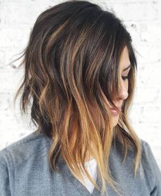 Edgy A-Line Haircut for Women with Thick Hair Bob Lung, Short Balayage, Short Dark Brown Hair, Balayage Caramel, Balayage Straight Hair, Thick Hair Styles Medium, Caramel Balayage, Brown Hair With Blonde Highlights, Short Straight Hair