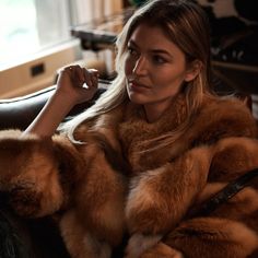 Embrace Iconic Elegance. Shot on location at @thebeekmanny Photography: @blairgetzmezibov Model: @alliefosheim @fordmodels #LuccheseBootmaker #LuccheseFW24 #LuccheseNewYork Barn Boots, Fox Jacket, Polo Shoes, Fur Accessories, Women Lifestyle, Warm Jacket