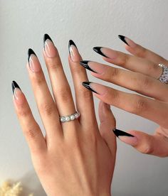 Black Wedding Nails, Black French Nails, Black Almond Nails, Almond Nails French, Kutek Disney, Black Acrylic Nails, Almond Nails Designs, Almond Acrylic Nails, Almond Nail