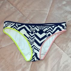 Never Worn No Tags The Classic Hipster Size Medium Victoria's Secret White Bottoms For Summer, Casual Victoria's Secret Swimwear For Vacation, Victoria's Secret Multicolor Beach Bottoms, White Victoria's Secret Swimwear For Summer, Casual Victoria's Secret Swimwear For Pool, Victoria's Secret Casual Stretch Swimwear, White Victoria's Secret Swimwear For Poolside, Victoria's Secret White Swimwear For Pool, Victoria's Secret White Casual Swimwear