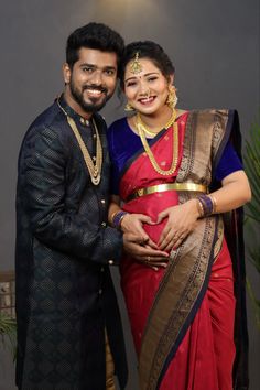 Srimantham Photoshoot Saree, Sreemantham Photoshoot, Traditional Maternity Shoot, Indian Maternity Photos, Maternity Gown Photography