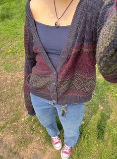 Juno Movie Outfit Aesthetic, Midsize 80s Fashion, Thrifting Fall Outfits, Simple Fall Outfits Midsize, Groovy Fall Outfits, Book Lover Aesthetic Outfits, Nature Tone Outfits, Casual Thrifted Outfits, 90s Grudge Aesthetics