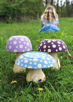 Alice In Wonderland Garden Ideas, Wonderland Garden Ideas, Alice In Wonderland Garden, Wonderland Garden, Alice In Wonderland Decorations, Alice In Wonderland Tea Party Birthday, Mushroom Crafts, Garden Mushrooms, Creative Diy Projects