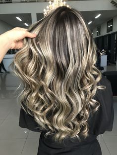 Color De Cabello Para Blancas, Long Hair Dos, Hair Color Ideas For Brunettes Balayage, Hair Colour Design, Brown Hair Looks, Gorgeous Hair Color, Hair Upstyles