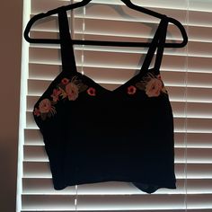 New Without Tags Black Crop Top For Spring Vacation, Trendy Black Crop Top For Vacation, Black Crop Top For Vacation In Spring, Cute Crop Top, Cute Crop Tops, Shopping Spree, Crop Top, Womens Tops, Crop Tops