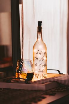 Make their new house feel like home with this chic wine bottle light. Perfect as a housewarming gift, it adds a touch of warmth and personality to any space while celebrating their love for good wine. Perfect Hostess, Led Fairy Lights