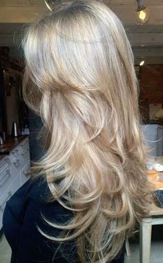 90’s blowout haircut #blowout #blonde #90sblowout #haircut Rambut Brunette, Vacation Hairstyles, Blonde Hair Inspiration, Dream Hair