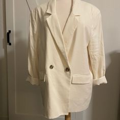 Linen Blazer, Cream/Off White, Size Xl, Nwt Cream Blazer For Spring Day Out, Spring Cream Blazer For Day Out, White Oversized Blazer For Fall, Oversized White Blazer For Fall, Oversized Long Sleeve Cream Blazer, Oversized Cream Long Sleeve Blazer, Casual Oversized White Blazer, Casual White Oversized Blazer, Oversized Cream Blazer For Spring