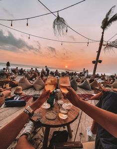 We love a good Beach Club day and have experienced many ourselves. Here we’re counting down our favourite Beach Clubs in Bali for you.