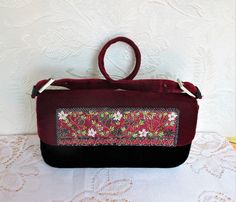 Luxurious Vintage Velvet Beaded Evening Bag Black & Red - Etsy Formal Bag, Velvet Purse, Silver Belt Buckle, Beaded Evening Bags, Silver Belts, Vintage Velvet, Designer Bag, Vintage Designer, Bead Designs