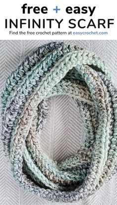 the free crochet scarf pattern with text that reads,'free easy infiniti