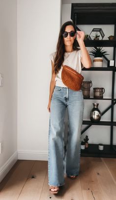 Daily Look – Natalie Borton Blog Crochet Spring, Elegant Crochet, Mode Casual, Fashion Mistakes, Pantalon Large, Mode Inspo, Outfit Style, Mom Outfits, Inspiration Mode