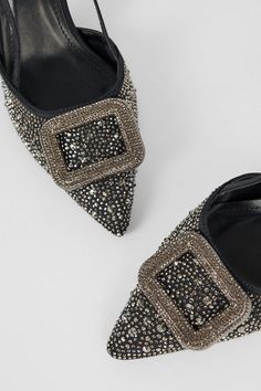 These court shoes were made to shine, covered by sparkling mini crystals and embellished with a buckle at the front for extra razzle-dazzle. The design is finished by a mid-height stiletto heel and pointed toe for a glamorous profile. Style: Drew Embellished Sling Back Court Shoes. Ideal for: Occasion. Fit: Regular. Heel height: 6-9cm/3-3.5". Mini Crystals, Perfect Heels, Razzle Dazzle, Sling Back, Court Shoes, Strappy Heels, Dorothy Perkins, Womens Heels, Stiletto Heel