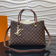 Size: Standard Size It comes with Dust box, Care manual, Tag, and Paper bag. Burberry Backpack, Fendi Backpack, Louis Vuitton Backpack, Replica Handbags, Vuitton Bag, Louis Vuitton Damier, Louis Vuitton Bag, Paper Bag, Fendi