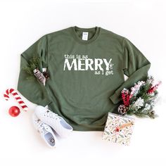 Green Christmas, Text Design, Christmas Women, White Ink, Christmas Sweatshirts, New Vintage, Christmas Shirts, Unisex Sweatshirt, Vintage Christmas