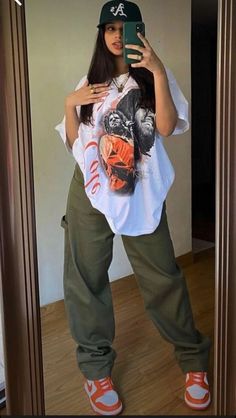 Pakaian Hipster, Looks Hip Hop, Baggy Outfit Ideas, Kawaii Outfit, Looks Pinterest, Fasion Outfits, Oversized Outfit, Swag Outfits For Girls, Tomboy Outfits