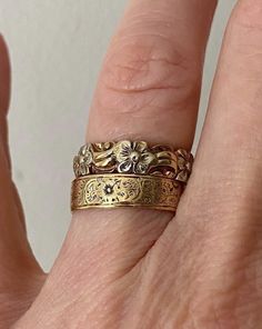 Fit Accessories, Gold Flower Ring, Ring Stack, Funky Jewelry, Jewelry Lookbook, Crown Jewels, Gold Flower