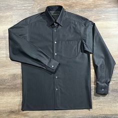 Unworn New Condition 100% Cotton Real Mother Of Pearl Buttons Classic Black Shirt With Welt Pockets, Formal Long Sleeve Shirt With Welt Pockets, Formal Button-up Tops With Welt Pockets, Ermenegildo Zegna, Mother Of Pearl Buttons, Pearl Buttons, Mens Shirt Dress, Dress Shirts, Shirt Color