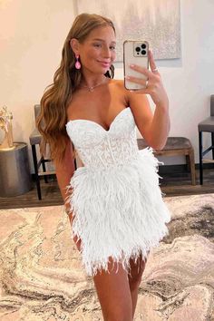 Amina Short Sheath Sweetheart Lace Feather Skirt Homecoming Dress | KissProm White Short Dress With Feathers, Short White Cocktail Dress Brides, Bridal Fits, Hot Pink Homecoming Dresses, Prom Trends, Rustic Wedding Gowns, Bodycon Dress Homecoming, Tiered Prom Dress, Ceremony Dress