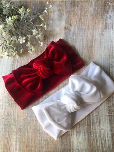 This Set of 2 or individual Christmas Velvet Baby Girl Top Knot Adjustable Headband Bow is made from soft stretchy velvet. Choose from either Red or White Velveteen Bow Headbands. These headbands will go perfect for your child's   Holiday Christmas outfit. They are so comfy to wear. They make great gifts for newborns, new mom gift, a Christening or Baptism, or a photo shoot. These adjustable baby toddler girl headbands fits sizes: infant - 3T The headbands come pre-tied and ready to wear Cleanin Christmas Baby Girl Outfits, Holiday Christmas Outfit, Newborn Christmas Outfit, Christmas Headband Baby, Christmas Velvet, Holiday Outfits Christmas, Girl Headbands, Newborn Bows