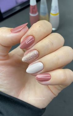 Simple Fall Nails, Seasonal Nails, Nails Desing, Perfect Nails, Green Nails, Nude Nails, Nail Designer, Winter Nails