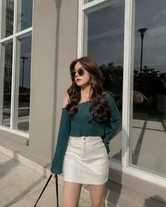 Rich Asian Outfit, Mall Ootd, Outfit Celana Pendek, Office Wear Women Work Outfits, Business And Management, Real Estate Investment Trust, Photography Outfits, Business Outfits Women, Korean Ulzzang