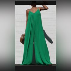 Green Jumpsuit With Pockets Nwt Layered Outfits Spring, Wide Leg Jumpsuit Outfit, Summer Jumpsuit Outfit, Wedding Jumpsuit, Brand Dress, Jumpsuit Outfit, Green Jumpsuit, Tall Girl, Wide Leg Jumpsuit