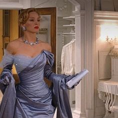 Guilded Glamour, Most Paused Movie Scenes, Elegant Gowns, Easy Outfits, The Producers, Everyday Dress, Uma Thurman, Prom Dress Inspiration, Fairytale Dress