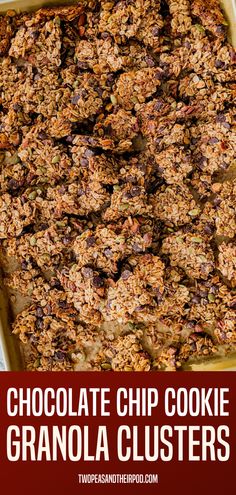 Chocolate Chip Cookie Granola Clusters- big, crunchy granola clusters that taste like chocolate chip cookies! Enjoy with yogurt, milk, ice cream, or eat by the handful for a delightfully sweet snack! Homemade Granola Clusters, Granola Clusters Recipe, How To Make Granola, Granola Cookies, Granola Bites, Granola Clusters, Protein Granola, Granola Recipe Homemade, Baked Granola