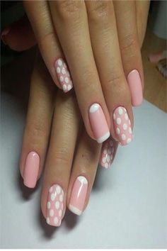 33 de modele frumoase pentru unghiile roz pe care le vei iubi - Fashonails Rose Nail Design, Hot Nail Designs, Moon Nails, Polka Dot Nails, Dots Nails, Best Nail Art Designs, Super Nails