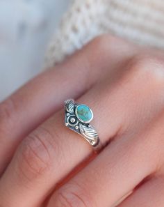 》D E T A I L S《 ✦ M E T A L : Sterling Silver 925 ✦ S T O N E : Turquoise ✦ B I R T H S T O N E : December 💎 In the past, the Turquoise used to be the stone of the kings and warriors. For that reason, nowadays this gem is known by providing protection against the evil and a symbol of strength and good luck. ✧ Please note natural gemstones are unique and may vary in shape or color. ✧ ✦••✧••✦••✧••✦••✧••✦••✧••✦••✧••✦••✧••✦••✧••✦••✧••✦ 》✦ $•$•$ S A V E • B U Y • M O R E $•$•$ ✦《 Use the code ”MARES The Kings, Blue Topaz Ring, Toe Rings, Ring Sterling Silver, Turquoise Jewelry, Sterling Ring, Cute Jewelry, Good Luck, Silver 925