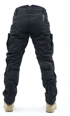 European Mens Fashion, Celana Kargo, Mens Tactical Pants, Tactical Wear, Combat Pants, Tactical Clothing, Mens Casual Dress Outfits, Tactical Pants, Mens Fashion Casual Outfits