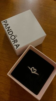 Pandora Aesthetic, Xoxo Jewelry, Surprise Your Girlfriend, Wrist Jewelry, Luxe Jewelry