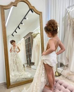 Toddler Wedding Dress, Wedding Photo List, Family Wedding Photos, Wedding Dress Gallery, Bride Pictures, Wedding Girl