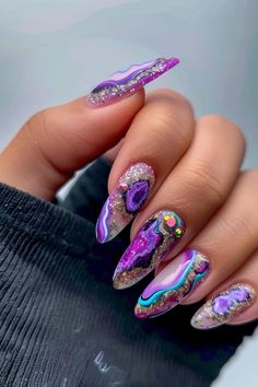 Get ready to elevate your nail game with the mesmerizing beauty of geode nail art! In this post, we’ve curated 26 stunning geode nail designs that will transform your nails into miniature works of art. Galaxy Inspired Nails, Jewel Nail Designs, Goddess Nails Designs, Agate Nails, Geode Nail Art, Nail Designs For Autumn, Geode Nails, Zodiac Nails, Nails With Gems