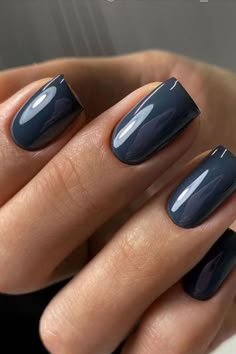 Late January Nails, Mail Colors 2023 Fall, Solid Nail Color Ideas Winter, Lawyer Nails, Dark Gel Nails, Nagellack Trends, Her Nails, Casual Nails, Work Nails