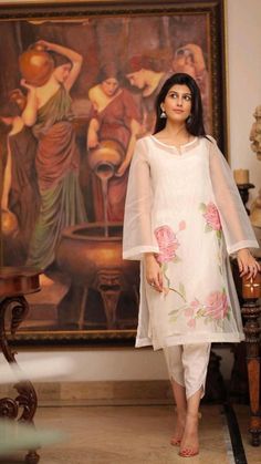 Organza Kurti Designs Embroidery, A Line Organza Kurti Designs, Organza Pakistani Kurti, White Organza Suit Pakistani, Organza Neckline Kurta, Organza Kurta Neck Design, Designer Organza Suits, Pakistani Suit Hand Design, Simple Organza Dress Pakistani