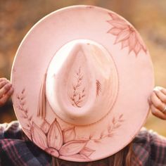 Burned Hat With Pyrography Sunflower Design Wide Brim or Cowboy Style - Etsy Adjustable Hand Dyed Hat With Curved Brim, Hand Dyed Adjustable Hat With Curved Brim, Pyrography Hats, Cowboy Hat Design, Hat Burning, Cowboy Style, Cowgirl Hats, Sunflower Design, Cowboy Hat