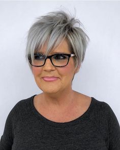 Pretty Short Haircuts, Spiky Hairstyles, Short Spiky Hairstyles, Hair Over 50, Patties Recipe, Salmon Patties, Bob Haircut For Fine Hair, Pretty Shorts, Hairstyles Over 50