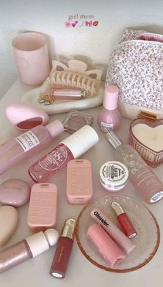 Vanilla Skincare, Beauty Drawer, Aesthetic Products, Pretty Pink Princess, Sephora Beauty, Makeup Clothes