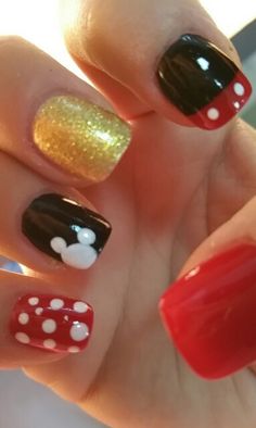 Love my Mickey Mouse nails for Aniyus 1st Birthday party ;) Mouse Nail Art, Birthday Nail Art, Frozen Nails, Mouse Nails, Disney Nail Designs, Mickey Mouse Nails, Mickey Nails, Dip Nails, Nail Art Disney