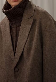 Dark Brown Fashion Aesthetic, Brown Aesthetic Outfit, Dark Brown Sweater, Classy Winter Outfits, Winter Outfits Cold, Winter Outfit Inspiration, Fall Capsule Wardrobe, Brown Aesthetic, Winter Aesthetic