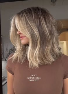 Simple Clothes, Blonde Hair Transformations, 2023 Hair, Bronde Hair, Fall Blonde, Mom Hairstyles, روتين العناية بالبشرة