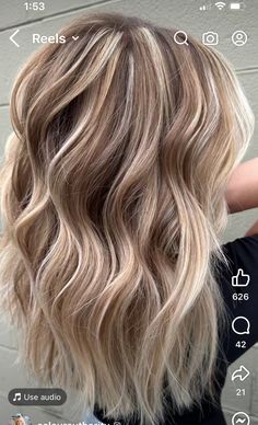 Blonde Curls, Blonde Hair Looks, Hair Styling, Hair Colors, Cut And Color, Hair Looks, Hair Ideas, Cute Hairstyles, Hair And Nails