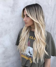 Blonde Hair With Roots Grown Out, Dark Roots Blonde Hair Balayage Long, Blonde Babylights On Dark Hair, Brown Roots With Blonde Hair, Balayage Hair Blonde Dark Roots, Blonde Balayage Long Hair, Blonde And Brown Highlights, Blonde Hair Dark Roots, Dark Roots Blonde Hair Balayage